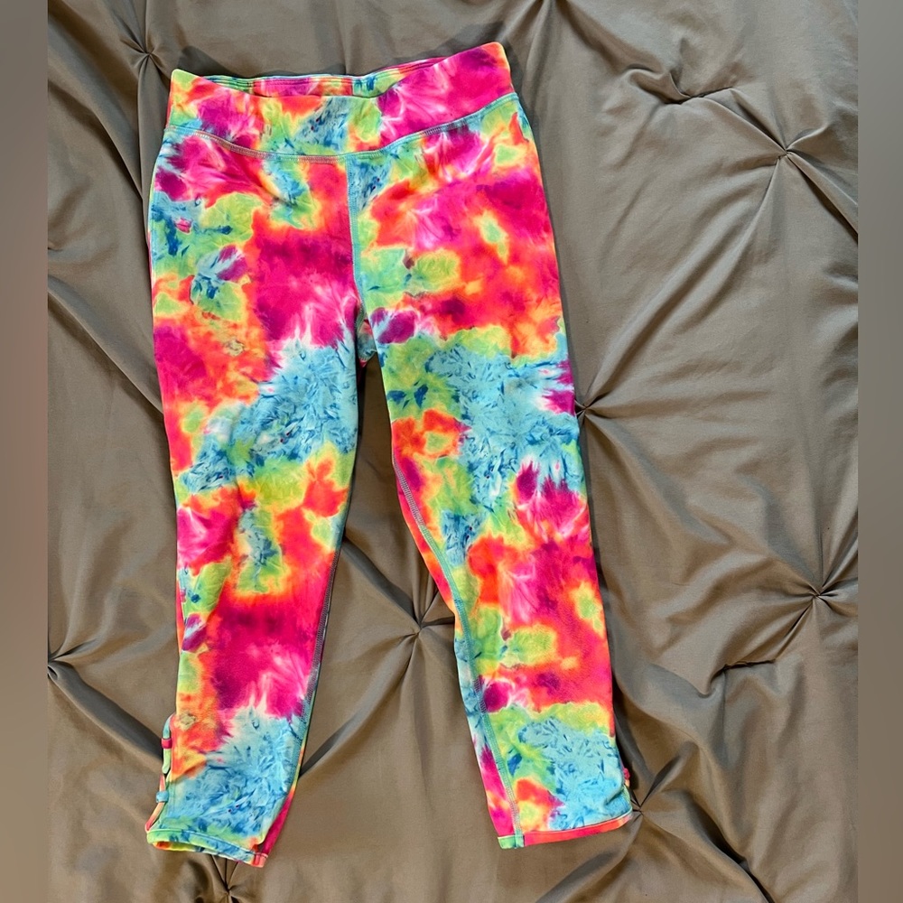 Colorful girls champion leggings.